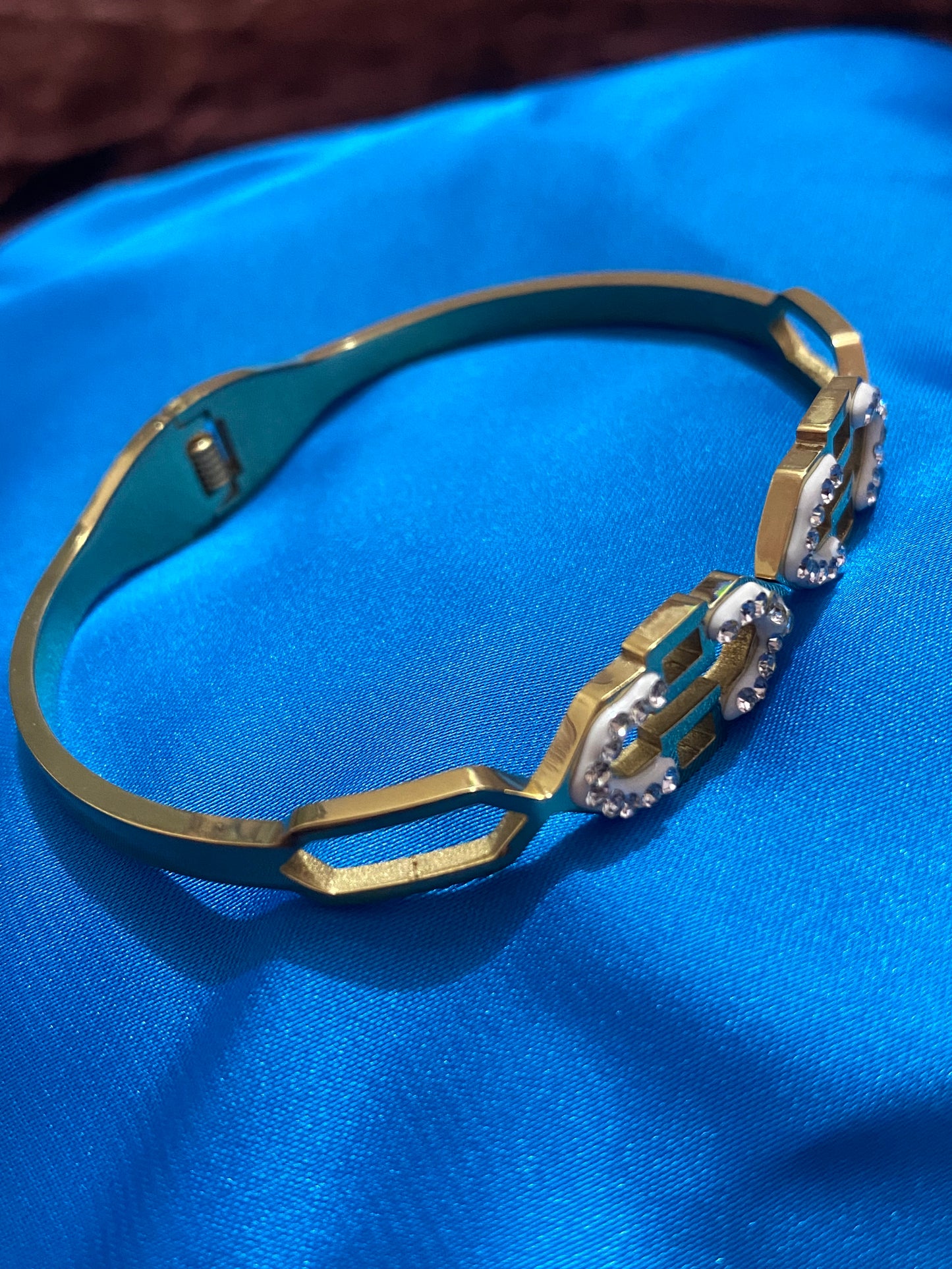 1 Piece Luxury Adjustable Kara silver and golden