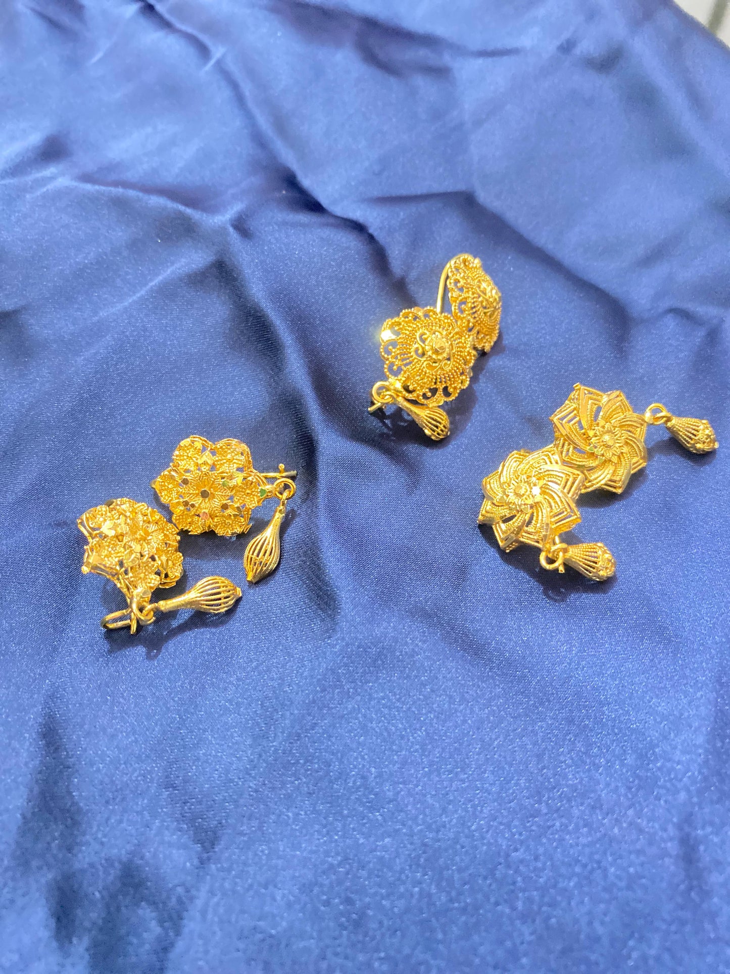 GOLDEN CASUAL EARRINGS