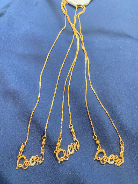 SET OF 3 CHAINS FOR GIRLS IN DIFFERENT DESIGN GOLDEN AND SILVER SET