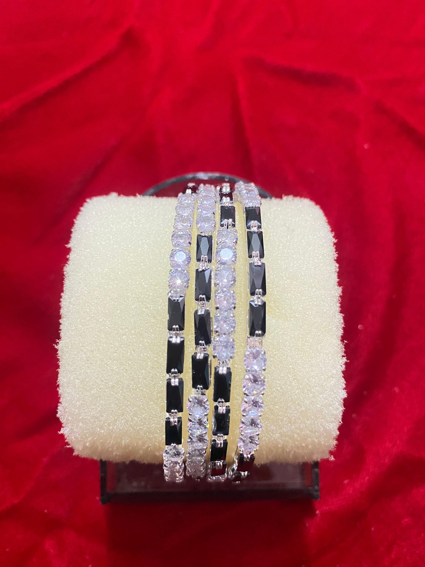 4 PIECE BANGLES GOLDEN AND MULTI STONES
