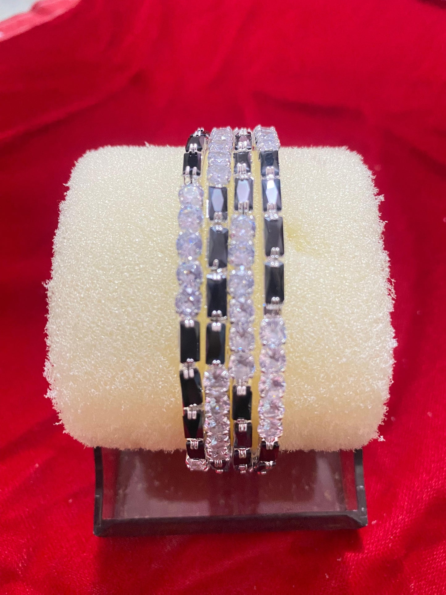 4 PIECE BANGLES GOLDEN AND MULTI STONES