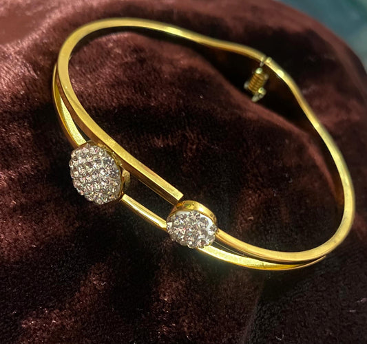 GOLDEN ADJUSTABLE KARA WITH STONES