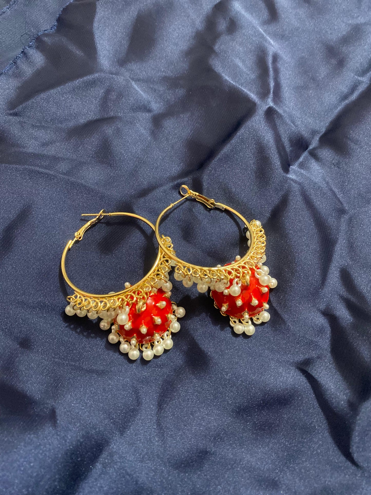 GOLDEN AND RED BEAUTFUL JHUMKA
